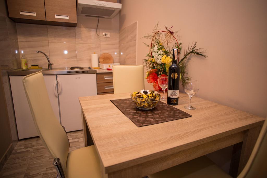 Apartments Ratkovic Τρέμπινιε Εξωτερικό φωτογραφία