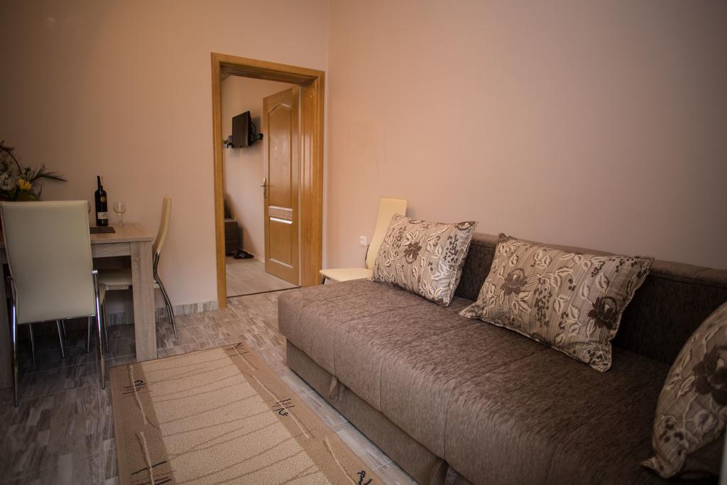 Apartments Ratkovic Τρέμπινιε Εξωτερικό φωτογραφία
