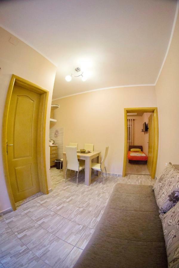 Apartments Ratkovic Τρέμπινιε Εξωτερικό φωτογραφία